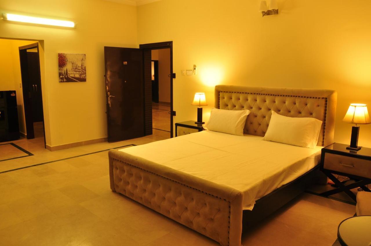 Reina Boutique Hotel - G6/3 Исламабад Экстерьер фото